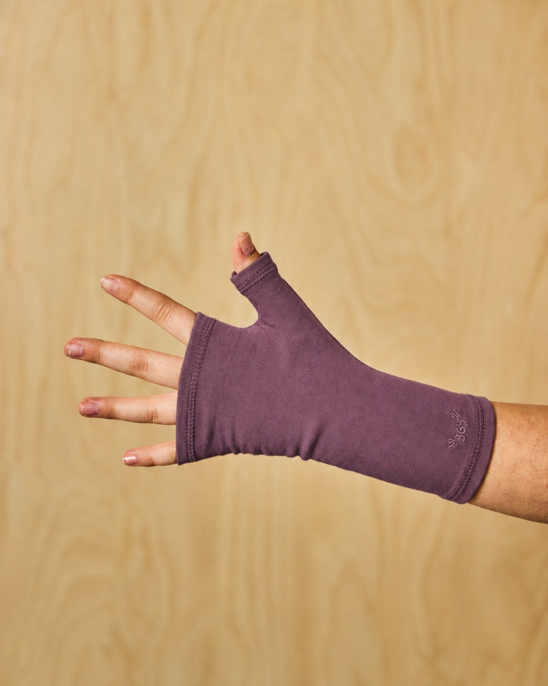 Women's Handwarmers - 100% Merino Wool, Plum