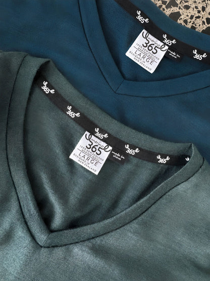 Men’s V-Neck T-shirt – 100% Merino Wool, Orion
