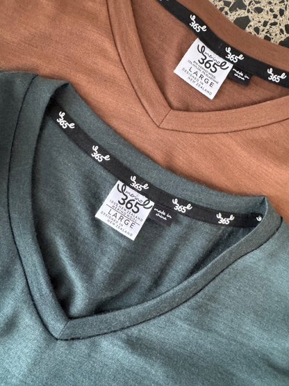 Men’s V-Neck T-shirt – 100% Merino Wool, Balsam