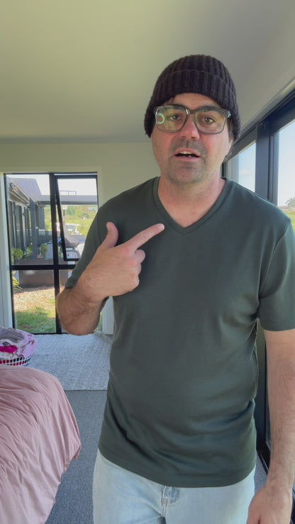 Men’s V-Neck T-shirt – 100% Merino Wool, Balsam